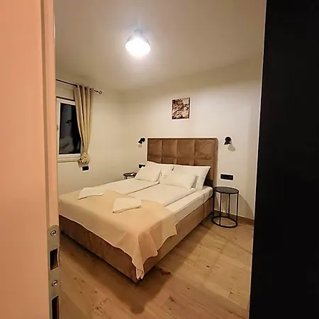 Апартаменти Dado *